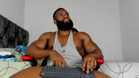 Snapshot of james_bbcmuscle chatting on February 5, 2:16 am James BBC online show from February 5, 2:16 am