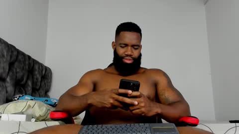 Snapshot of james_bbcmuscle chatting on February 15, 5:20 pm James BBC online show from February 15, 5:20 pm