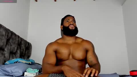 Snapshot of james_bbcmuscle chatting on March 1, 2:13 am James BBC online show from March 1, 2:13 am