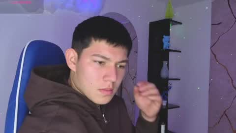 james_cr online show from May 11, 12:33 pm