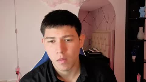 james_cr online show from May 19, 12:44 pm