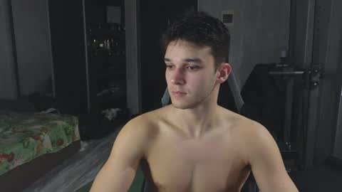 Snapshot of james_friends chatting on April 3, 12:30 am James online show from April 3, 12:30 am