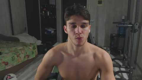 Snapshot of james_friends chatting on April 30, 10:47 pm James online show from April 30, 10:47 pm