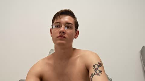 Snapshot of james_ice_ chatting on July 9, 5:39 pm james ice online show from July 9, 5:39 pm