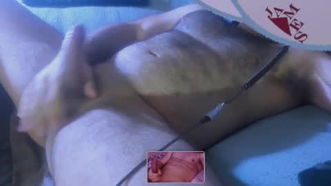 Snapshot of jameshetfield450 chatting on February 11, 6:22 pm James Clapeyron online show from February 11, 6:22 pm