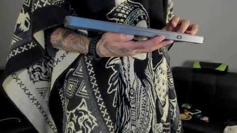 Snapshot of jamesinked_ chatting on December 20, 5:36 am Jamesinked online show from December 20, 5:36 am