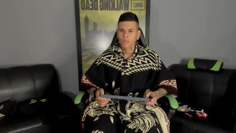 Snapshot of jamesinked_ chatting on December 23, 4:22 am Jamesinked online show from December 23, 4:22 am