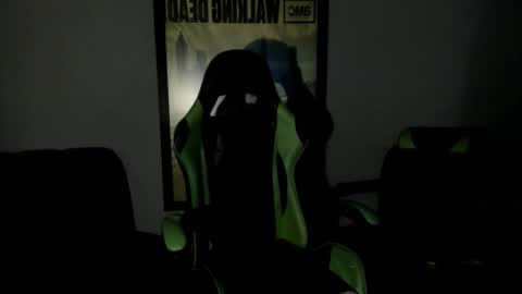 Snapshot of jamesinked_ chatting on February 27, 10:09 pm Jamesinked online show from February 27, 10:09 pm