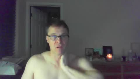 Snapshot of jamesjewels chatting on February 12, 3:07 am jamesjewels online show from February 12, 3:07 am