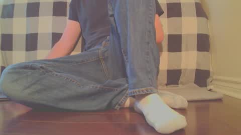 Snapshot of jamesknight57 chatting on November 30, 6:34 pm James online show from November 30, 6:34 pm