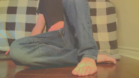 Snapshot of jamesknight57 chatting on December 21, 11:45 pm James online show from December 21, 11:45 pm