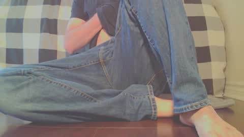 Snapshot of jamesknight57 chatting on January 18, 6:55 pm James online show from January 18, 6:55 pm