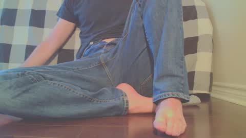 Snapshot of jamesknight57 chatting on February 2, 5:00 pm James online show from February 2, 5:00 pm