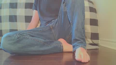 Snapshot of jamesknight57 chatting on February 15, 6:37 pm James online show from February 15, 6:37 pm