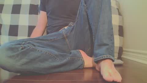 Snapshot of jamesknight57 chatting on February 16, 6:26 pm James online show from February 16, 6:26 pm