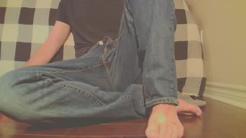 Snapshot of jamesknight57 chatting on February 21, 4:46 am James online show from February 21, 4:46 am