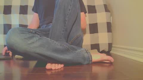 Snapshot of jamesknight57 chatting on March 8, 10:46 pm James online show from March 8, 10:46 pm