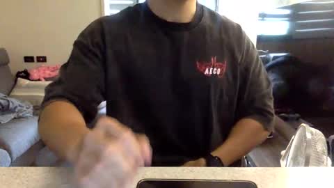 jamesmo820913 online show from January 16, 2:48 am