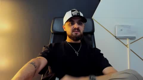 Snapshot of jamesmyersx chatting on January 2, 6:18 am JamesMyers online show from January 2, 6:18 am