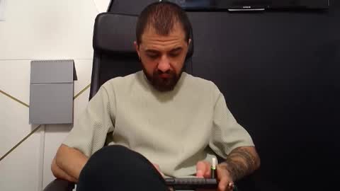 Snapshot of jamesmyersx chatting on October 6, 6:55 am JamesMyers online show from October 6, 6:55 am