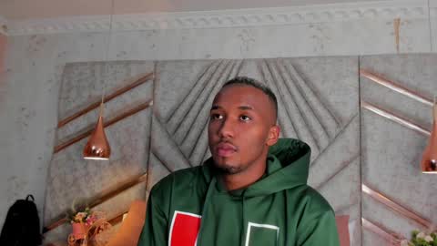 Snapshot of jamesparck chatting on December 27, 12:34 pm James online show from December 27, 12:34 pm