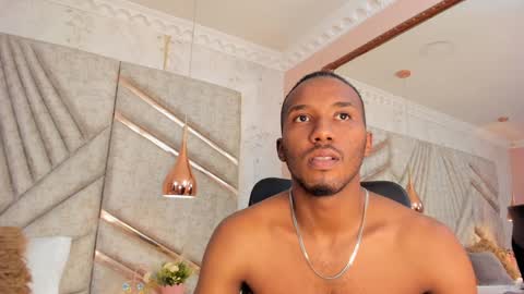 Snapshot of jamesparck chatting on January 9, 6:26 pm James online show from January 9, 6:26 pm