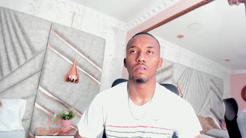 Snapshot of jamesparck chatting on January 13, 6:27 pm James online show from January 13, 6:27 pm