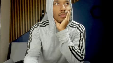 Snapshot of jamesparck chatting on January 22, 12:27 pm James online show from January 22, 12:27 pm