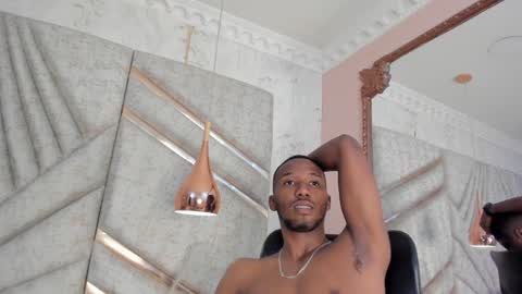 Snapshot of jamesparck chatting on January 30, 6:10 pm James online show from January 30, 6:10 pm