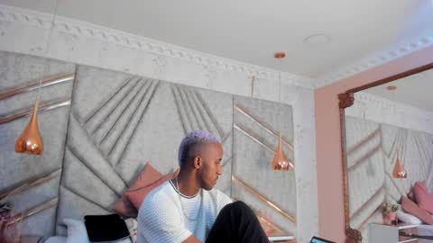 Snapshot of jamesparck chatting on February 8, 5:08 pm James online show from February 8, 5:08 pm