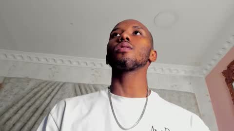 Snapshot of jamesparck chatting on March 1, 3:05 pm James online show from March 1, 3:05 pm