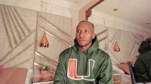 Snapshot of jamesparck chatting on March 2, 2:21 pm James online show from March 2, 2:21 pm