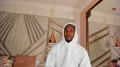 Snapshot of jamesparck chatting on March 5, 12:22 pm James online show from March 5, 12:22 pm