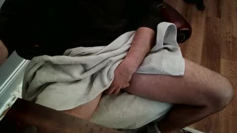 Snapshot of jamespembroke chatting on January 3, 12:43 am James Pembroke at your service online show from January 3, 12:43 am