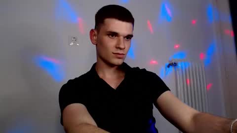 Snapshot of jamesstone49 chatting on November 4, 6:51 pm JamesOn online show from November 4, 6:51 pm