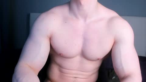 Snapshot of jamesstong chatting on April 21, 7:28 pm James Strong online show from April 21, 7:28 pm