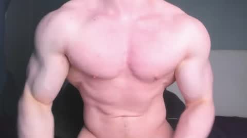 Snapshot of jamesstong chatting on June 22, 8:39 pm James Strong online show from June 22, 8:39 pm