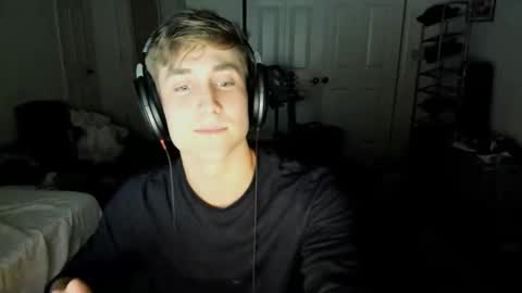 Snapshot of jamesterl chatting on December 27, 7:29 am Jamesterl online show from December 27, 7:29 am