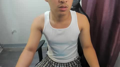 Snapshot of jamesthebigcockxxx chatting on December 22, 8:58 pm jamesthebigcockxxx online show from December 22, 8:58 pm