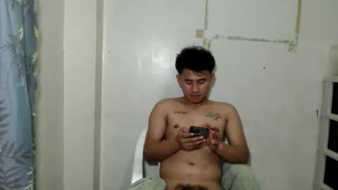 Snapshot of jamesthebigcockxxx chatting on May 7, 8:42 am jamesthebigcockxxx online show from May 7, 8:42 am