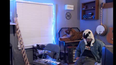 Snapshot of jameswebbscope chatting on April 25, 11:46 am Jameswebbscope online show from April 25, 11:46 am
