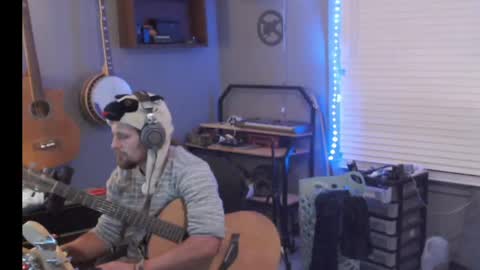 Snapshot of jameswebbscope chatting on May 15, 11:50 am Jameswebbscope online show from May 15, 11:50 am