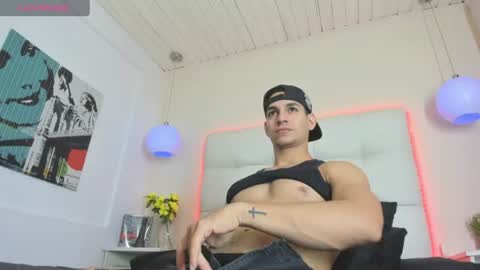 --- James --- online show from July 18, 9:29 pm