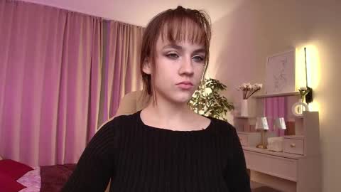 jamie_chung online show from December 2, 1:00 am