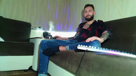 Robbie online show from February 25, 7:09 am