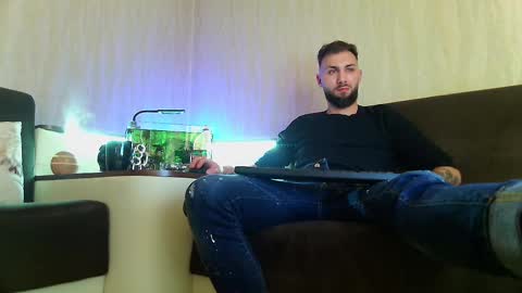 Robbie online show from March 5, 12:16 am