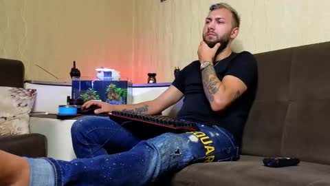 Robbie online show from September 10, 5:18 am