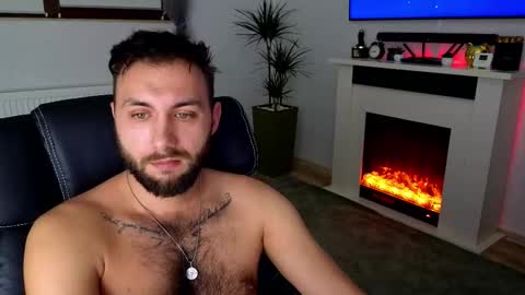 Robbie online show from December 4, 6:44 am