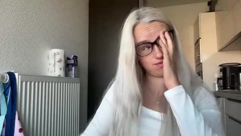 Nicole  online show from July 2, 7:14 am