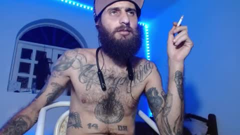 Snapshot of jammes_owen chatting on November 20, 7:52 am Jammes. online show from November 20, 7:52 am